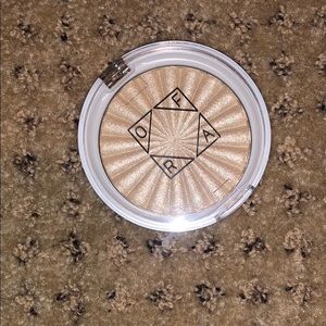 OFRA highlighter star island